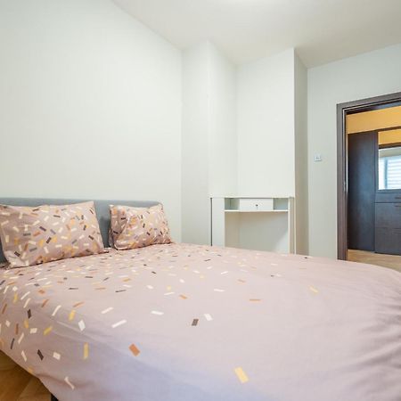 The Right Choice 10 Apartment Sofia Luaran gambar